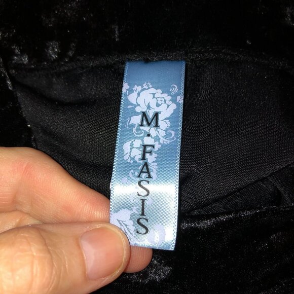 M Fasis Women XL Black Velvet Velour Goth Vampire Keyhole Swing Dress Whimsigoth - Picture 5 of 8